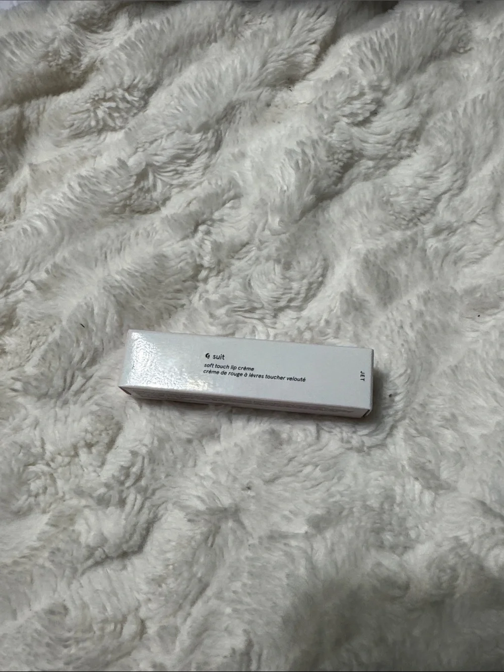 Glossier Jet Red Lip Suit Crème NIB